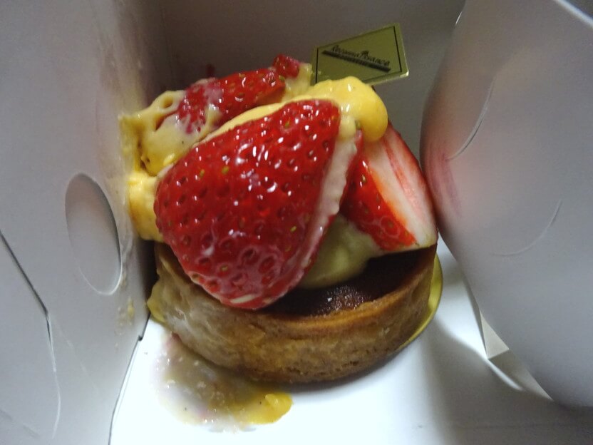 二本松市ケーキ屋パティスリールコネサンスいちごのタルト